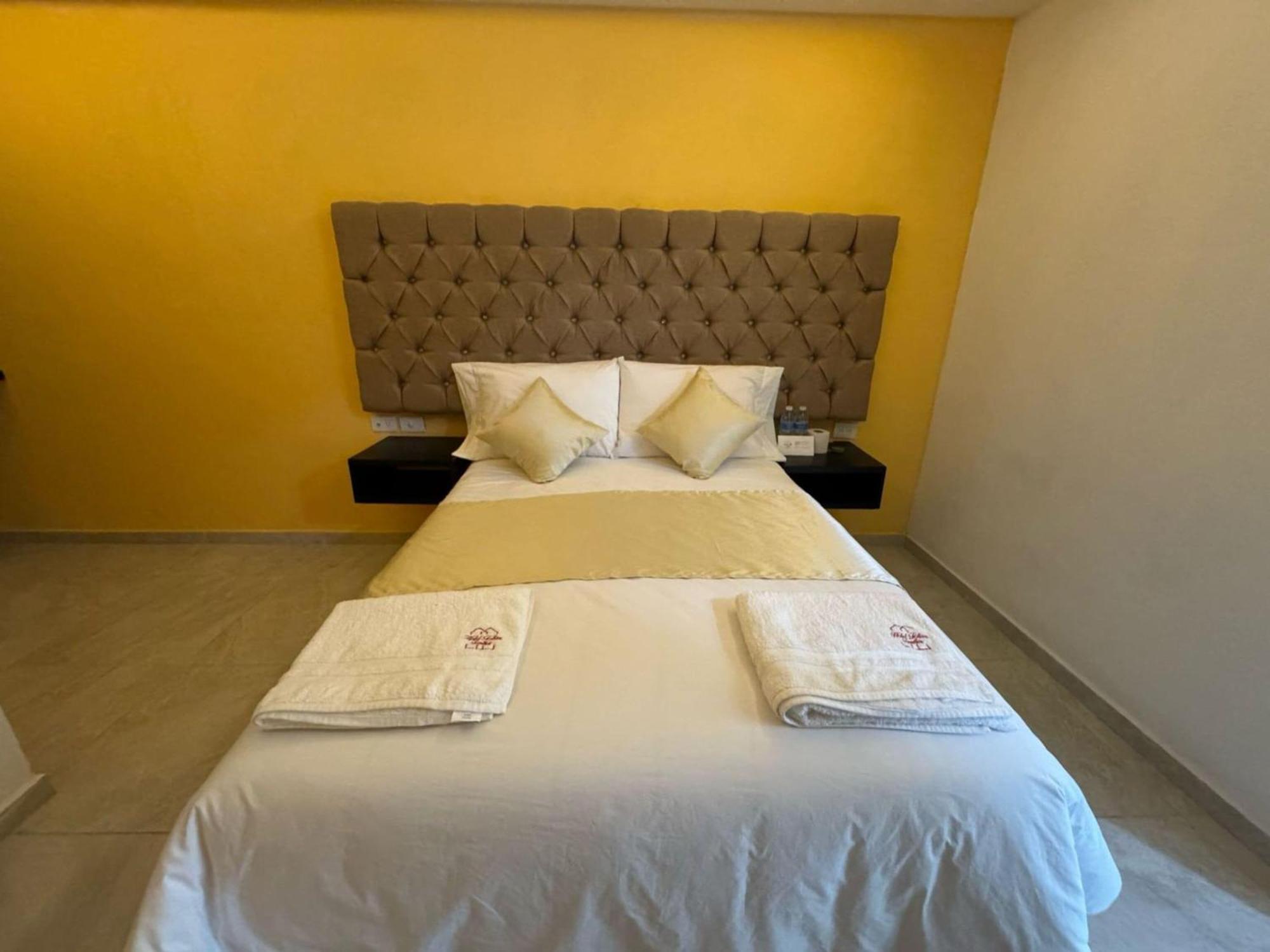 Oyo Hotel Familiar Tollan Cholula de Rivadavia Exterior foto